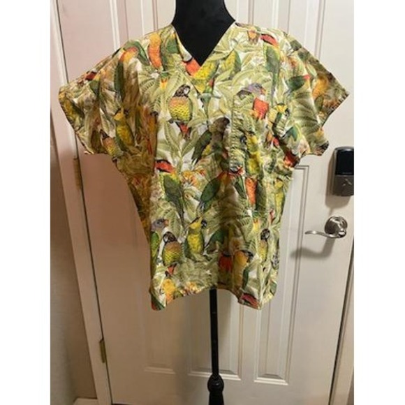 S.C.R.U.B.S. Other - S.C.R.U.B.S. Womens Parrot Tropical Print Scrub Top V-Neck Cotton Green Yellow M